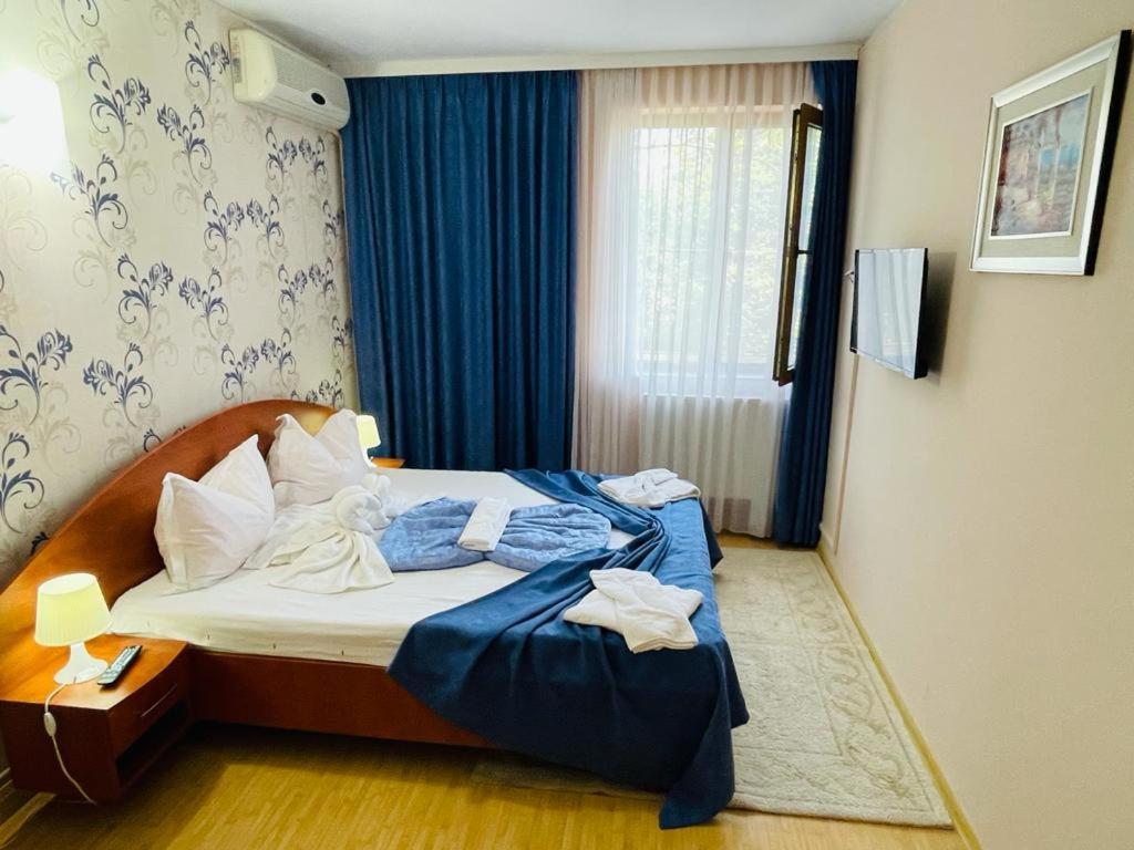 Hotel Turist Neptun Buitenkant foto